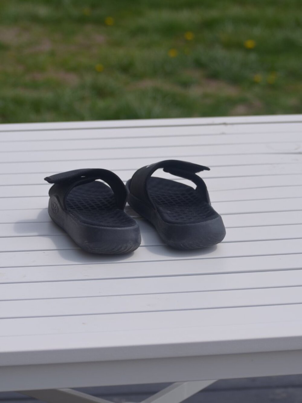 Under Armour Slides - Picture 3 of 5